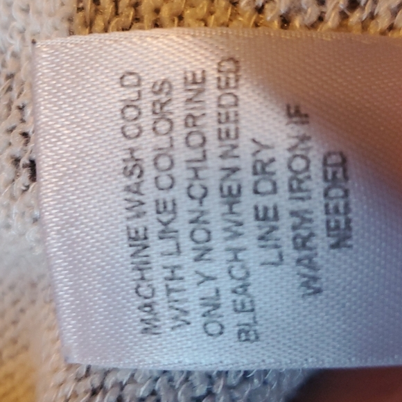 Maurices pink/gray print sweater size 2X - Picture 8 of 8